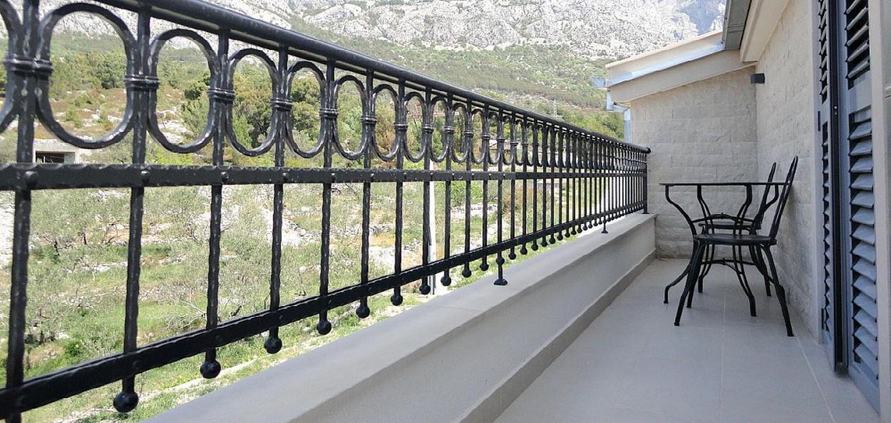 Stone House Bonaca Apartment Baska Voda Room photo