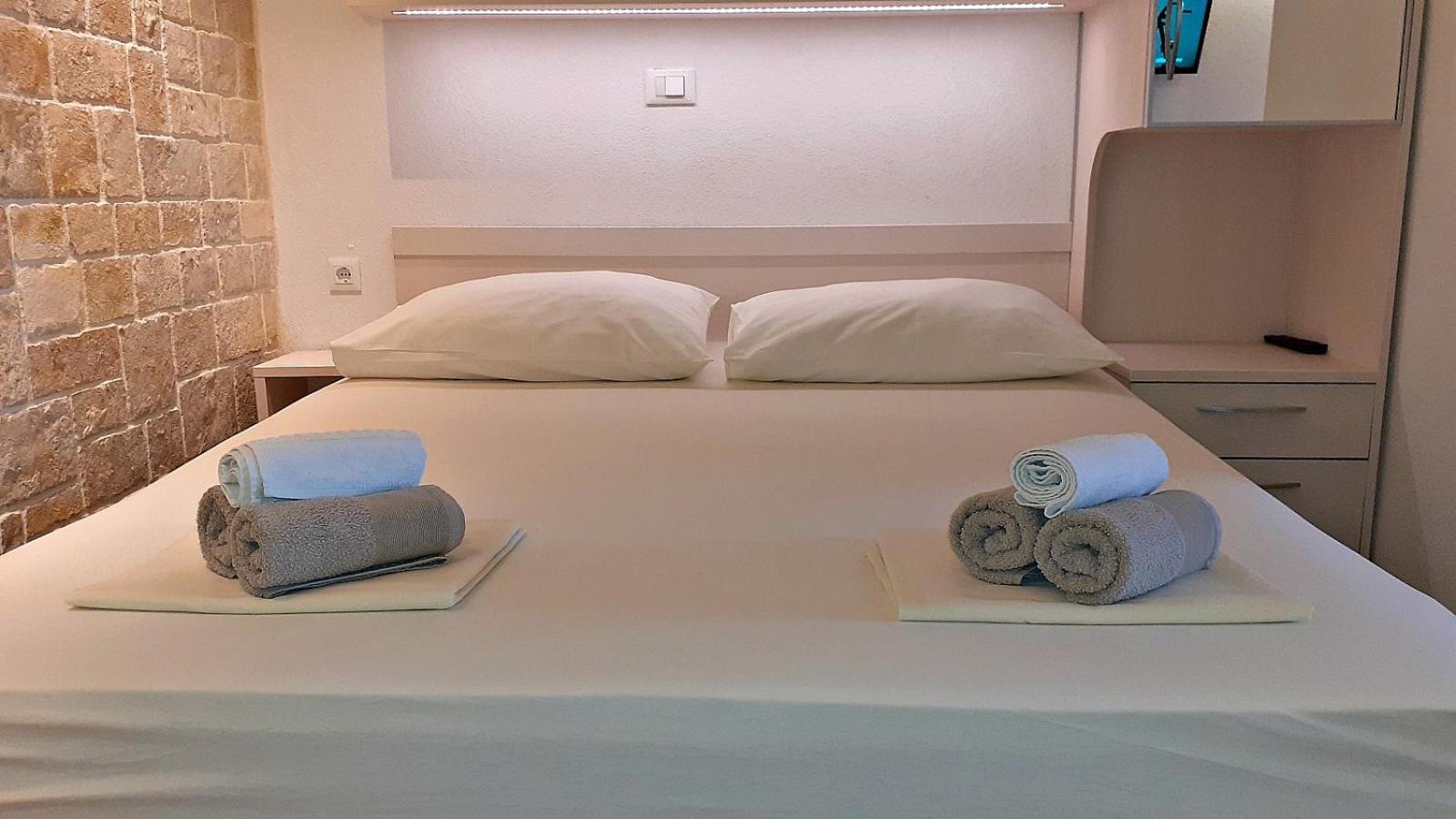 Stone House Bonaca Apartment Baska Voda Room photo