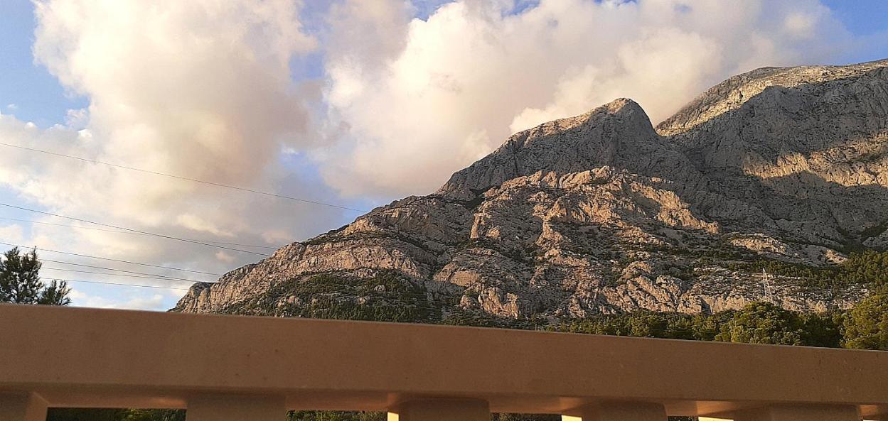 Stone House Bonaca Apartment Baska Voda Room photo